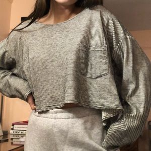 Cropped Long-Sleeve